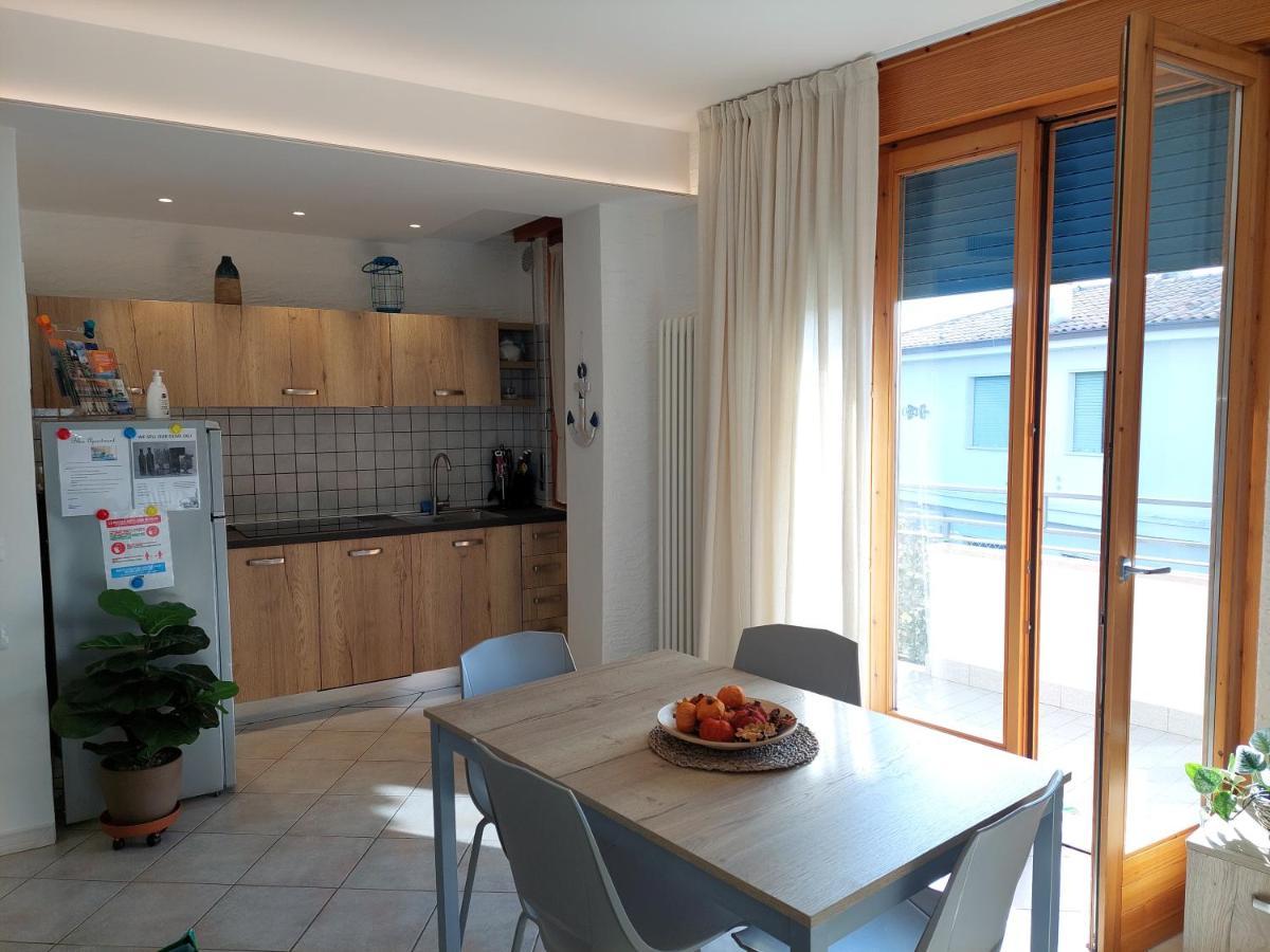 Blue Apartment - A Due Passi Dal Lago, Parcheggio Privato Lazise Luaran gambar